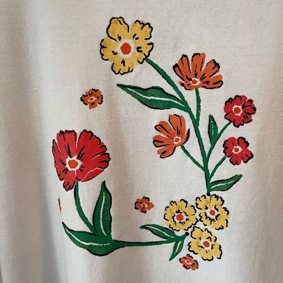 NWOT Crate & Barrow white floral T-shirt size XXL - Picture 5 of 6